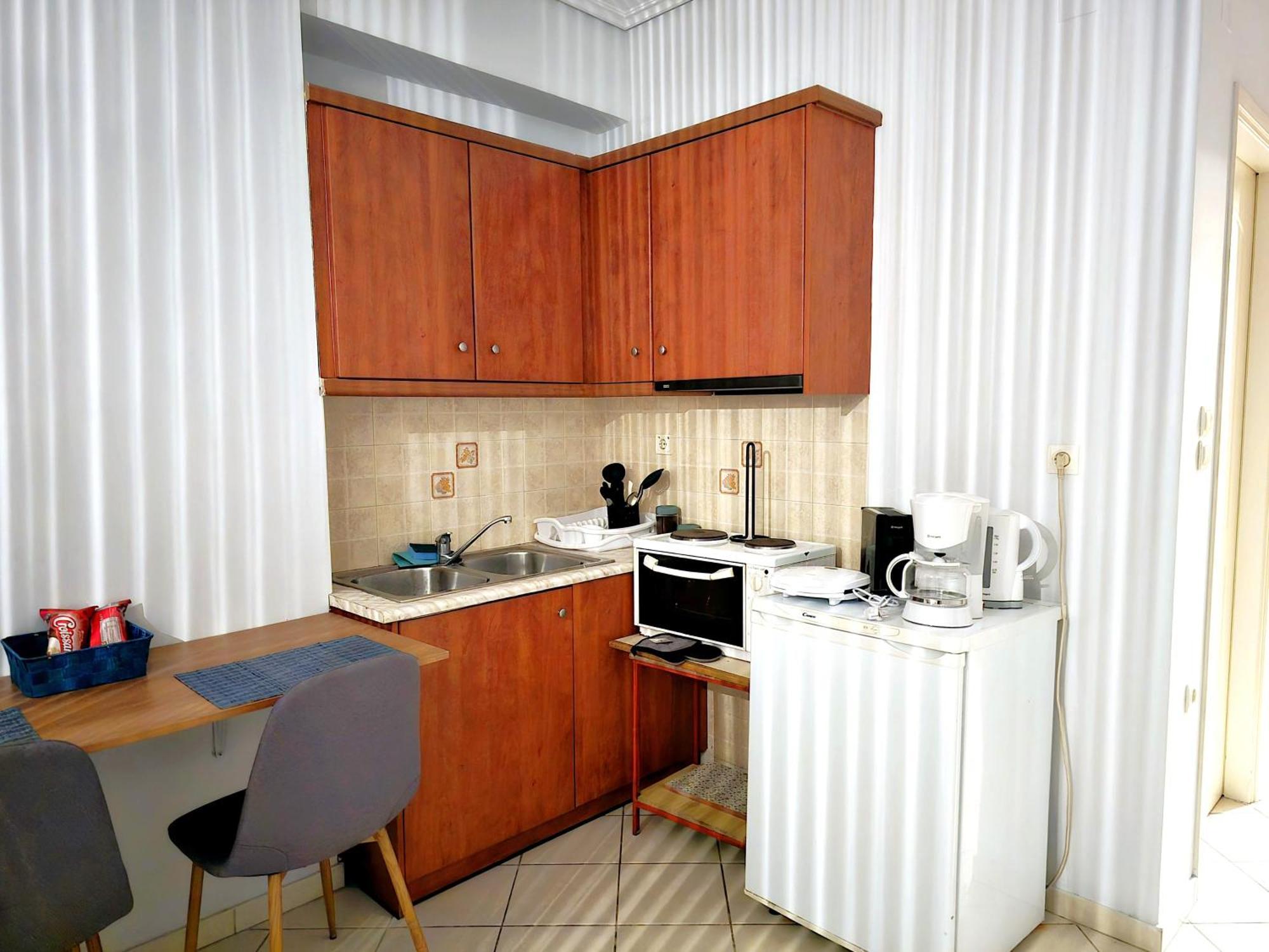 In Centre Suite By Open City 特里波利斯 外观 照片
